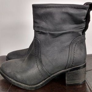 Steve Madden Black Ankle Boot Size:6M
